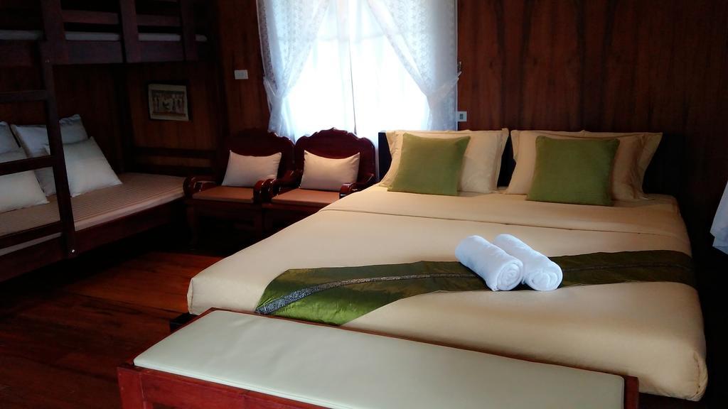 Rai Lung Tui Homestay Прачуап Кири Кан Екстериор снимка
